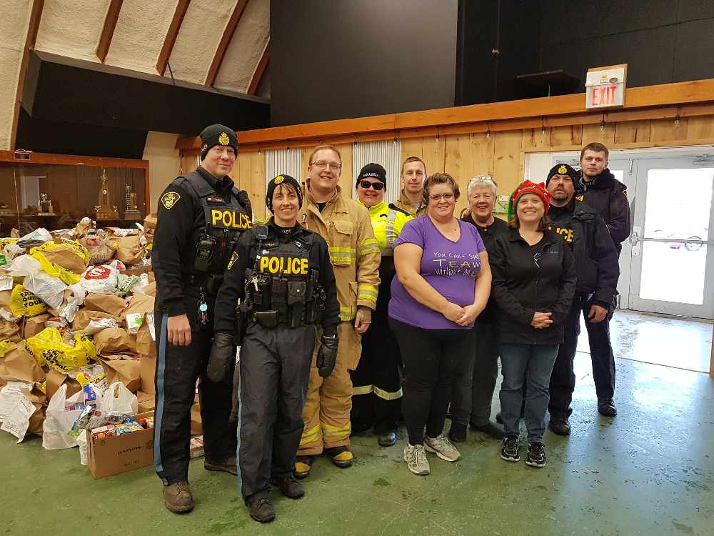 Food Drive a Huge Success in Brant County - 104.7 Heart FM