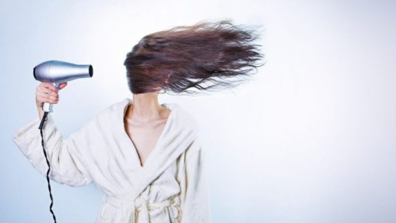 5 tips for when you are trying to grow out your hair.