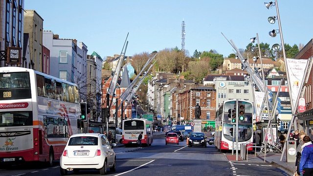 LISTEN BACK: Lawrence Owens of Cork Business Association and Pam O'Regan of Savills Menswear discuss the future of retail in Cork city following the Coronavirus pandemic