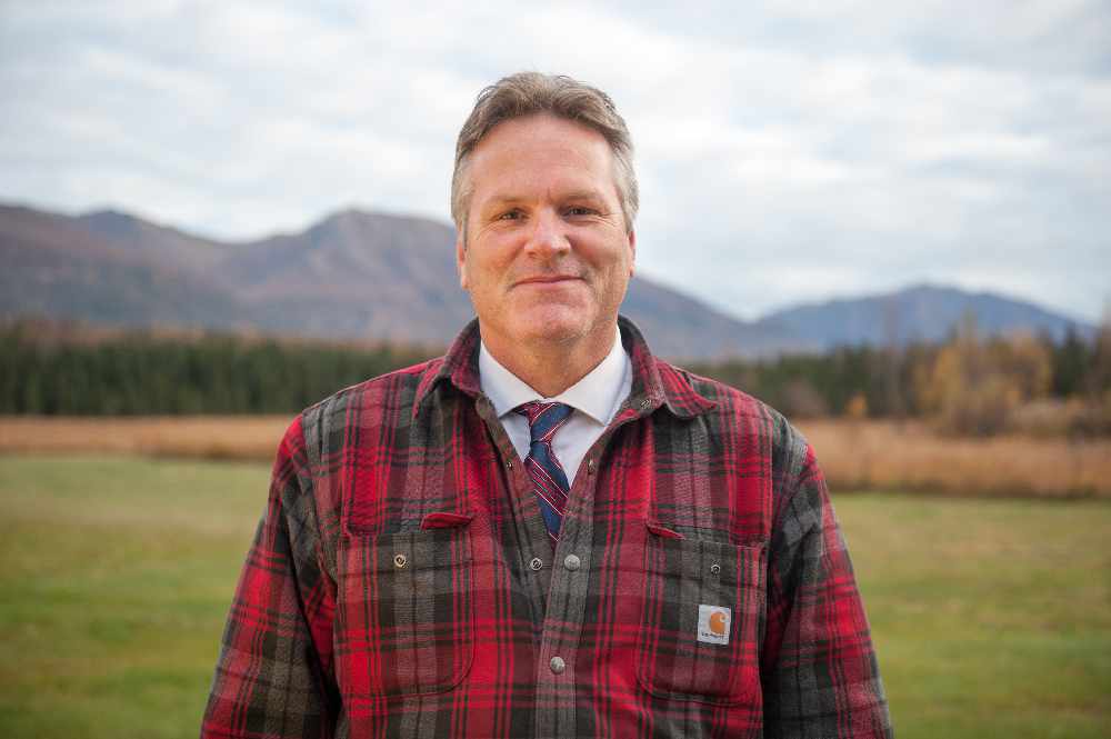 Governor Dunleavy introduces bill to help licensed professionals transition to working in Alaska