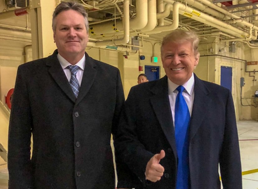 Trump endorses Gov. Dunleavy for re-election, with a Murkowski provision – KINY