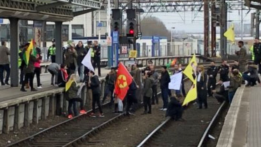 Protest at Manchester Piccadilly disrupts trains from Milton