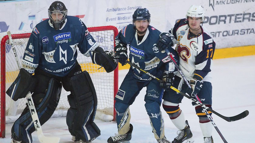 Mk lightning ice hockey jersey  in Wolverton, Buckinghamshire