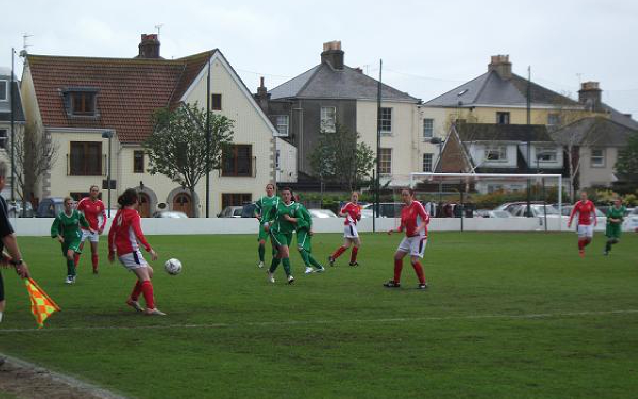 womens girls football