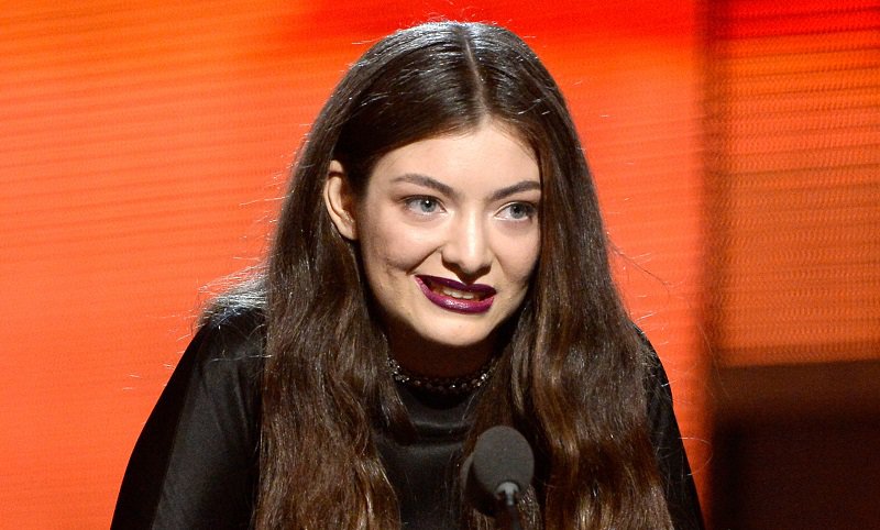 Fans express concern after rumours suggest Lorde is going ...